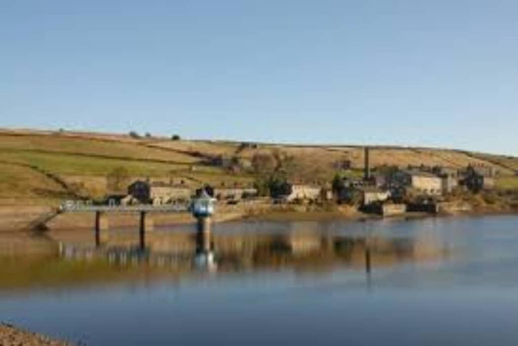 The Vestry - Chapel Retreat With Hot Tub Holiday home Haworth